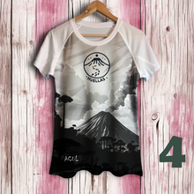 Cargar imagen en el visor de la galería, Polera Pacul Club Huellas